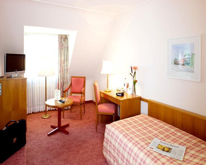 Schlosshotel Karlsruhe Room photo
