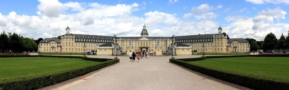 Schlosshotel Karlsruhe Exterior photo