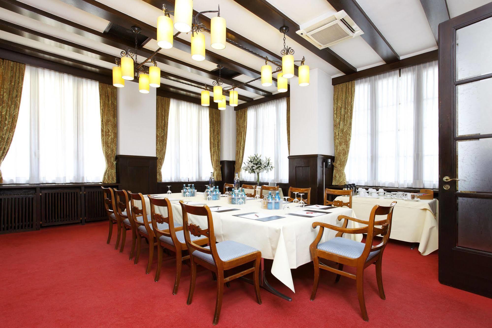 Schlosshotel Karlsruhe Exterior photo