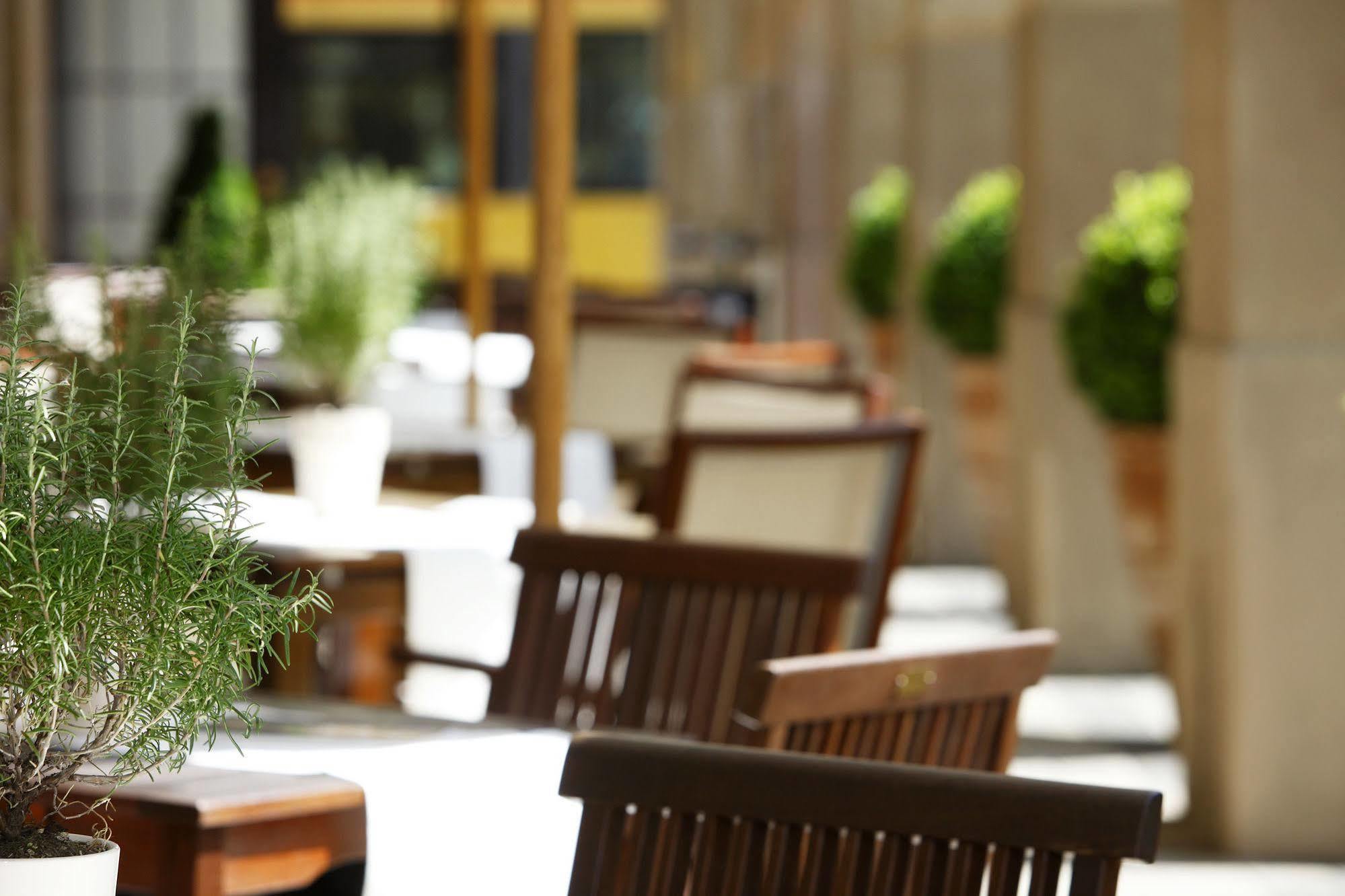 Schlosshotel Karlsruhe Exterior photo